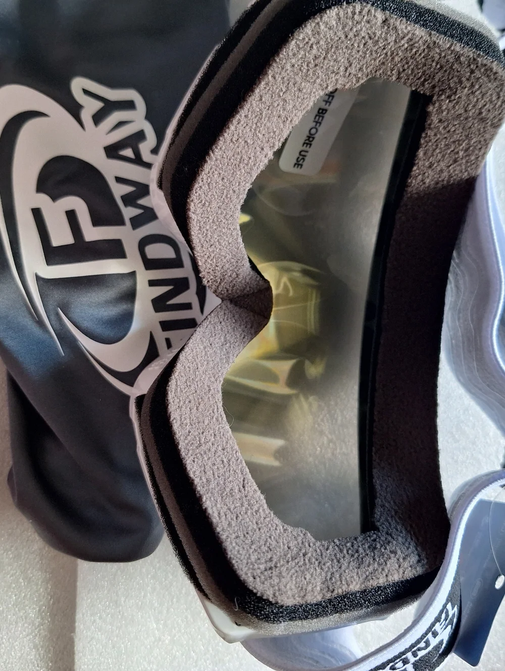 Findway Ski Goggles OTG Snowboard Goggles Men Women Youth UV400 Anti-Fog NWT